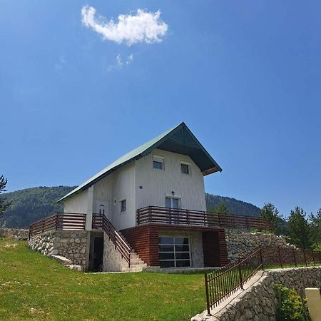 זבליאק Mountain Peace Cottage מראה חיצוני תמונה