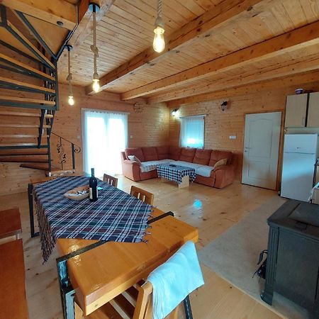 זבליאק Mountain Peace Cottage מראה חיצוני תמונה
