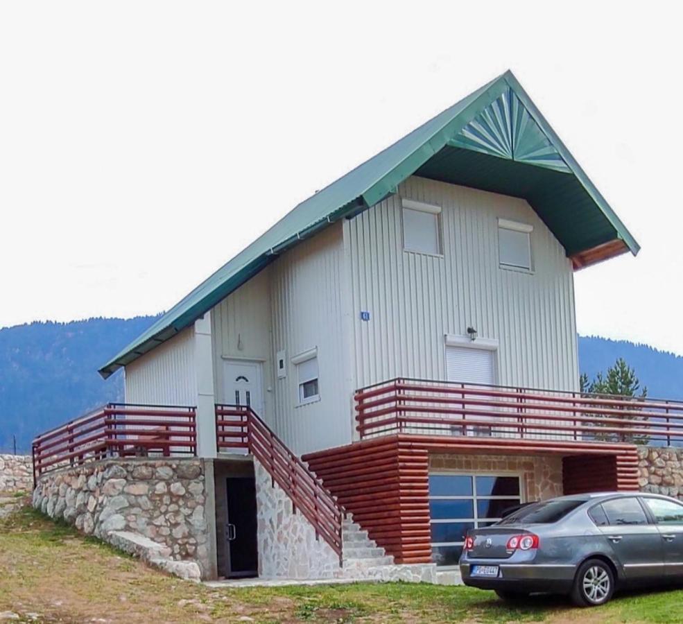זבליאק Mountain Peace Cottage מראה חיצוני תמונה