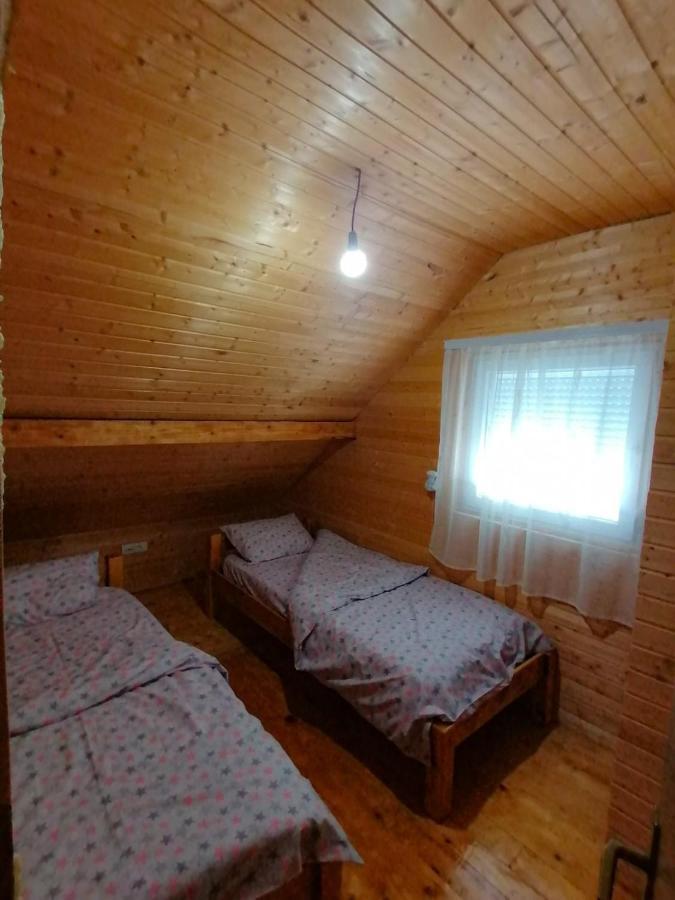 זבליאק Mountain Peace Cottage מראה חיצוני תמונה